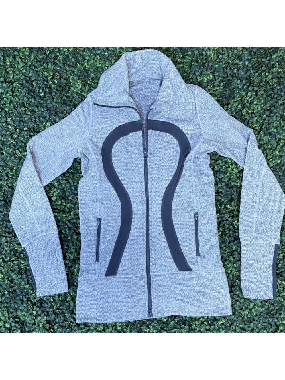 Lululemon Define Jacket in a gorgeous black & gray herringbone pattern EST. 10
